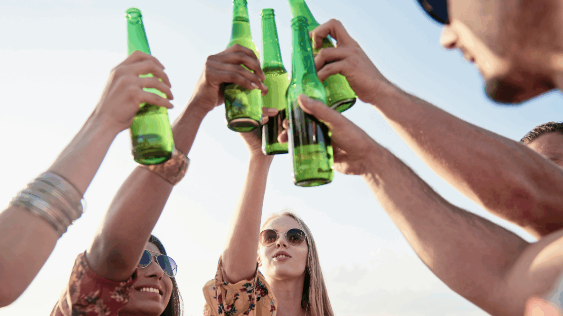 Estilos de cerveja refrescantes para o verão: os melhores e onde comprar